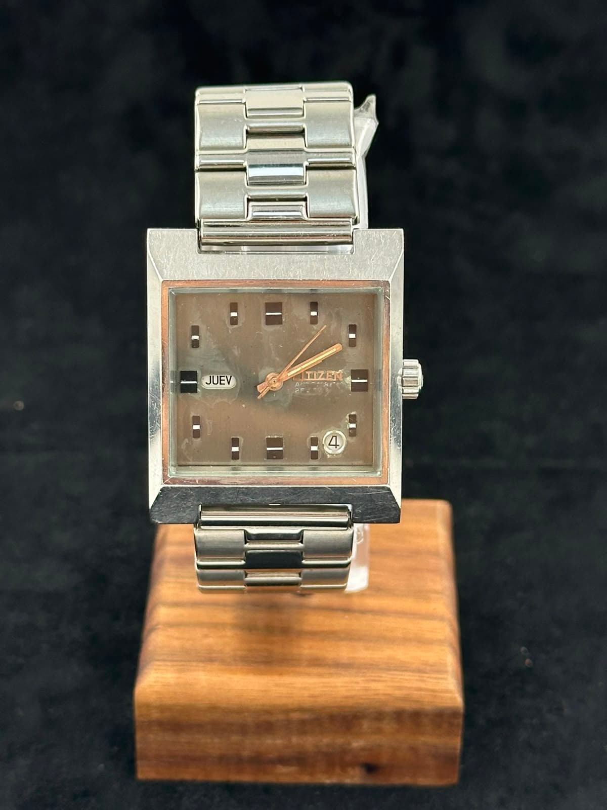 Square Custom